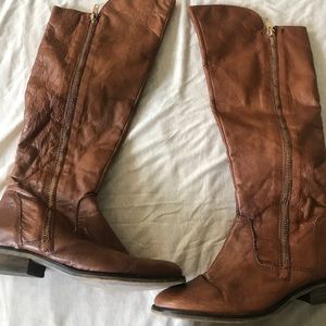 STEVE MADDEN Tan, tall boots!